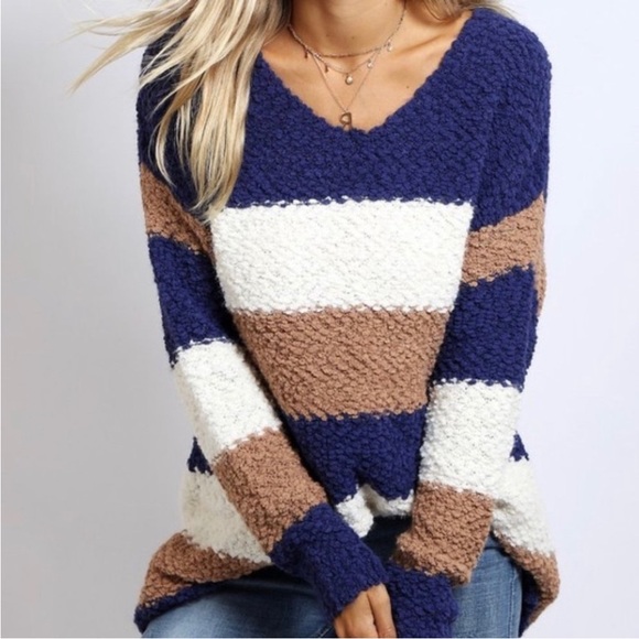 Color Block Popcorn Sweater - Picture 8 of 8